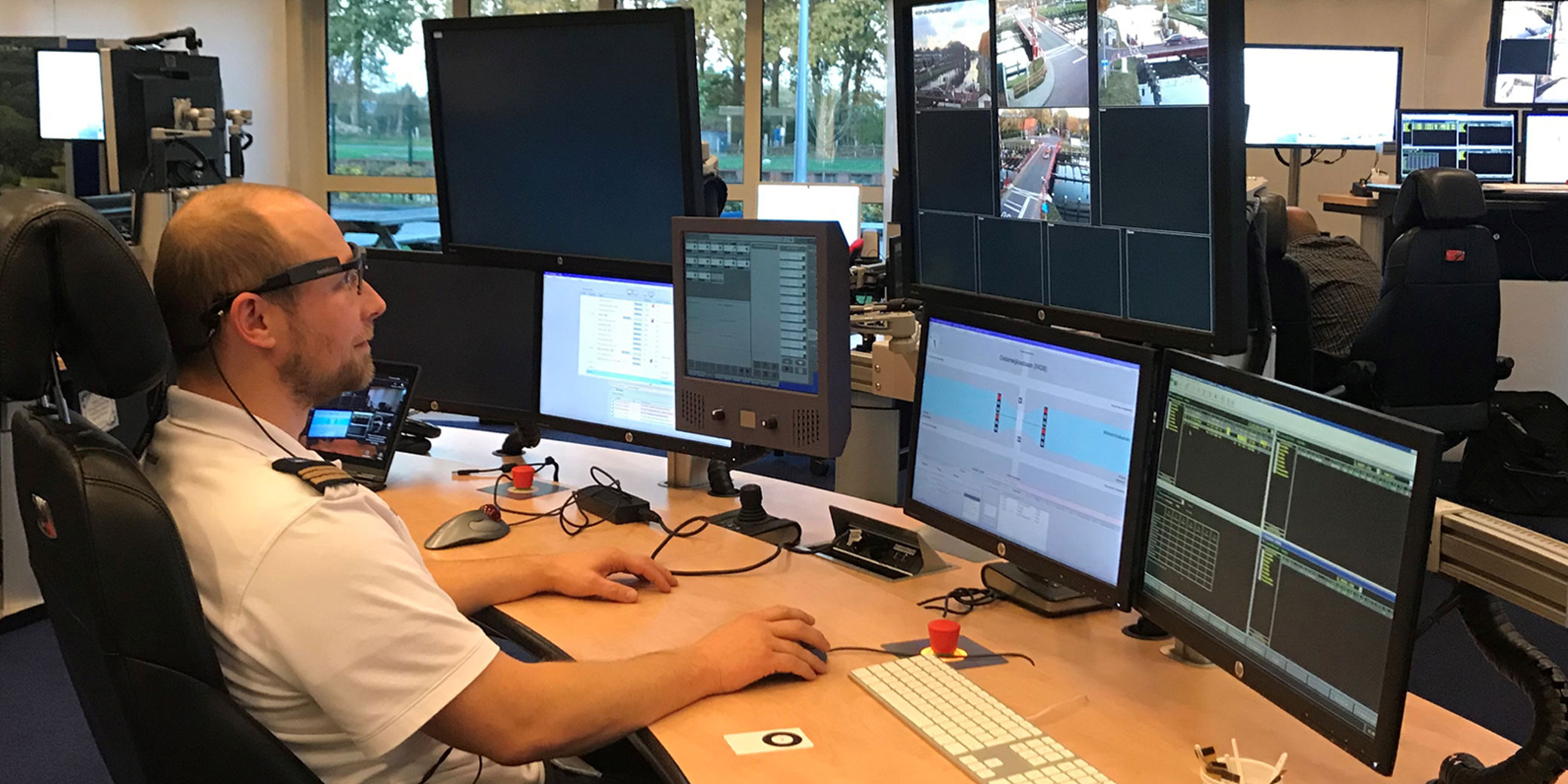 眼动追踪优化桥梁操作员的工作流程